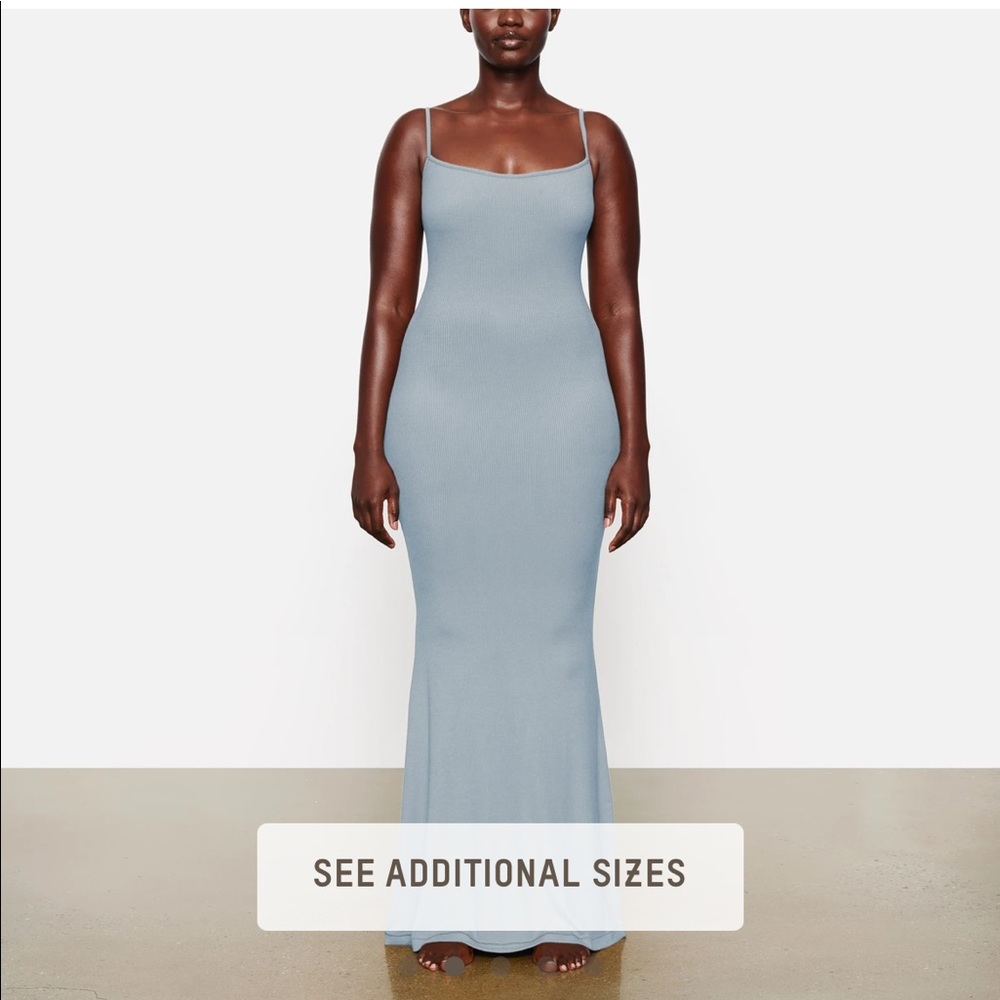 SKIMS Maxi lounge dress